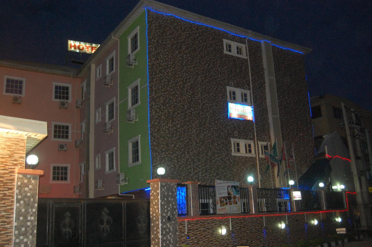 Definite Destiny Hotel Lagos Exteriör bild